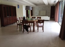 Villa Riviera Dining Room