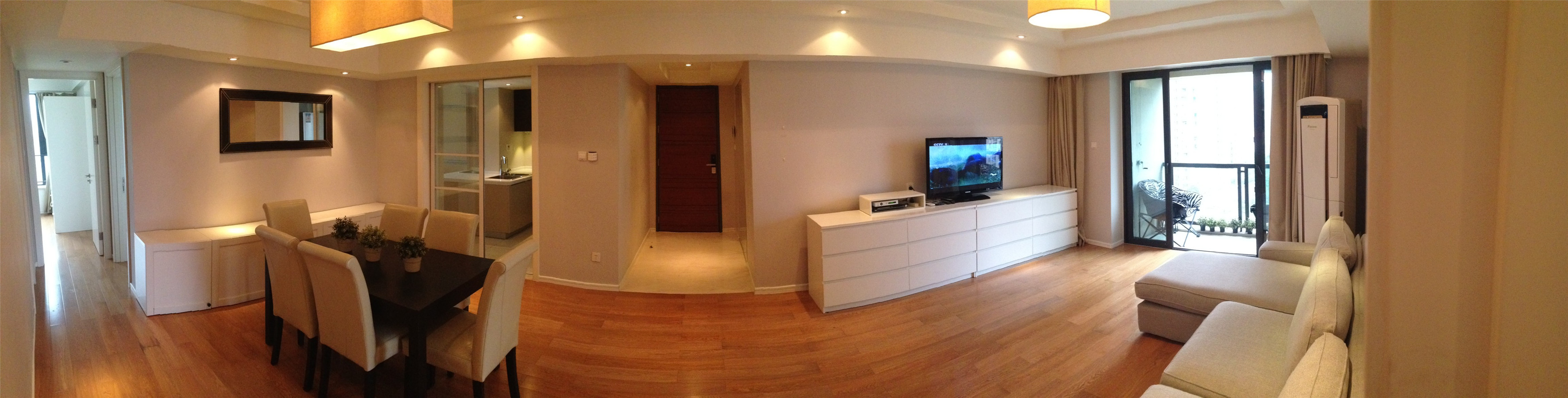 3BR apartment for rent in Rainbow City of Hongkou District from