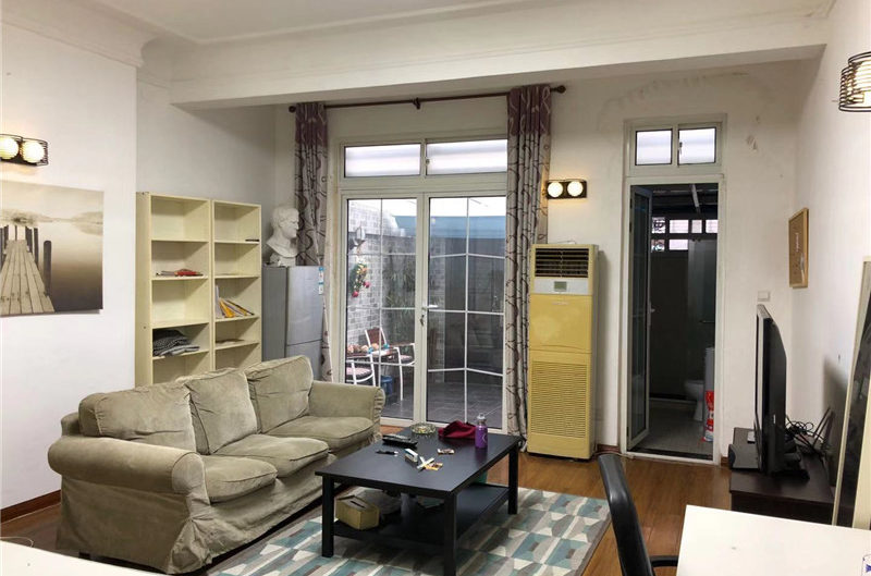 studio apartment to rent near jiang su rd& Zhong Shan Park